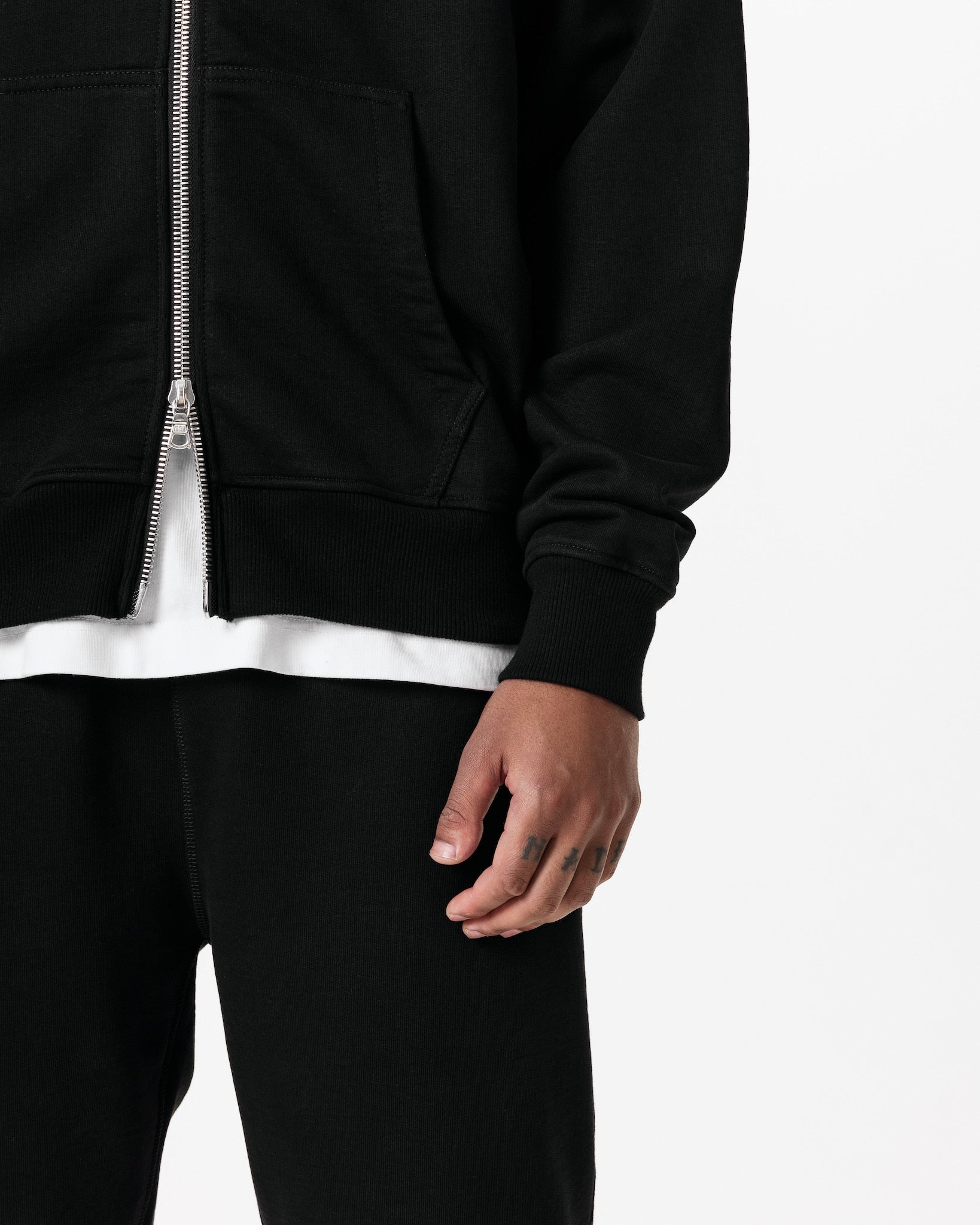 Core Zip Hoodie – Black